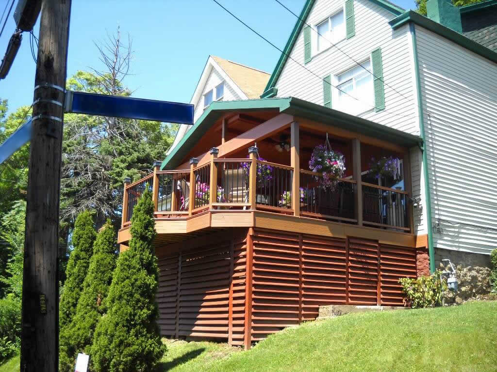 Screened-in Porch in Inwood WV